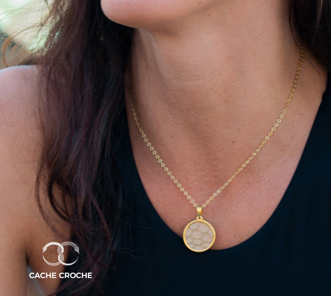 Collar moneda mediana OCEANIC - Dorada Azul